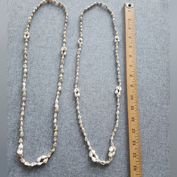 6 Hawaiian Necklaces - Picture 2 of 9